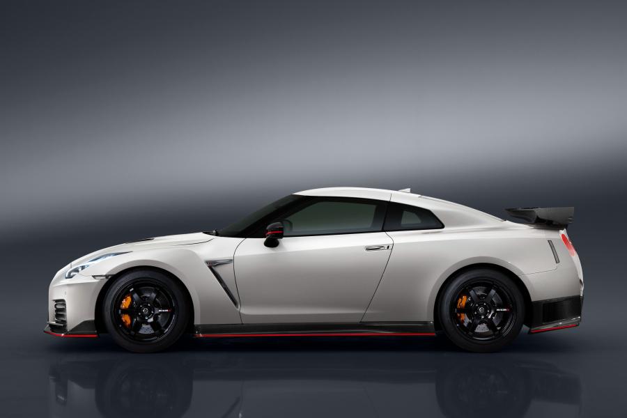  Nissan GT-R Nismo (R35) 2016 года  (WW) (фото 40 из 41)